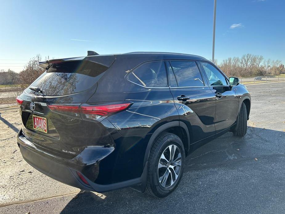 used 2022 Toyota Highlander car, priced at $35,915