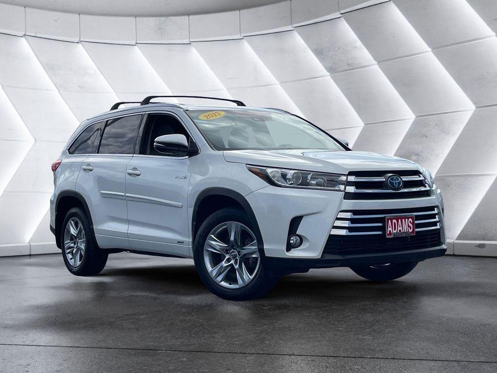 used 2017 Toyota Highlander Hybrid car, priced at $27,391