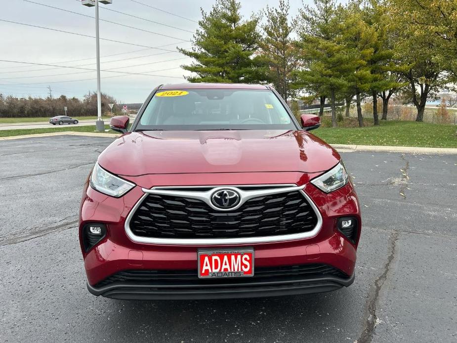 used 2021 Toyota Highlander car, priced at $34,915