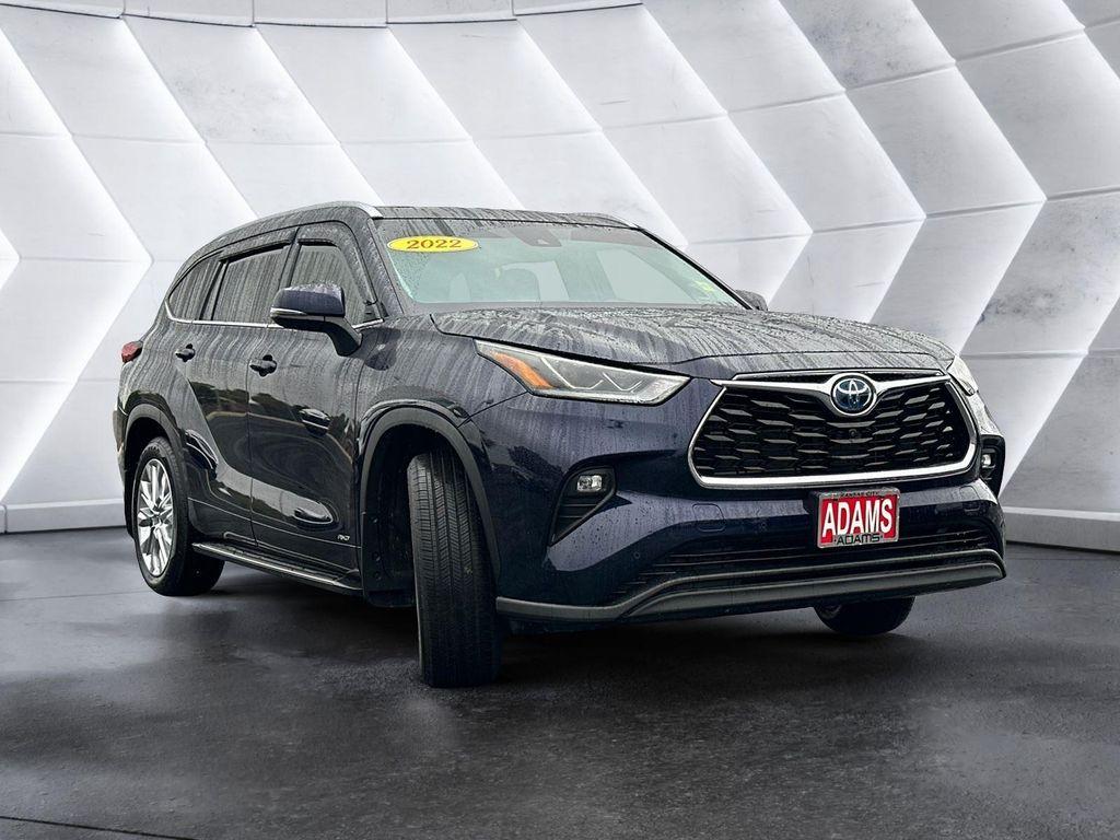 used 2022 Toyota Highlander Hybrid car, priced at $39,915