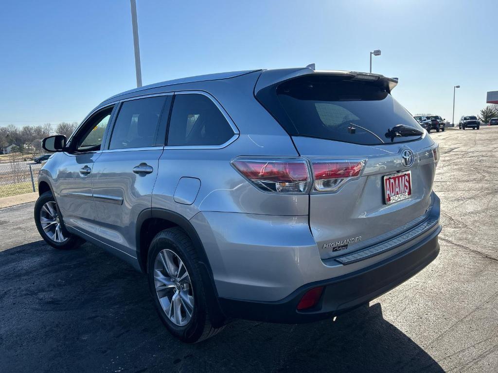 used 2015 Toyota Highlander car, priced at $17,715