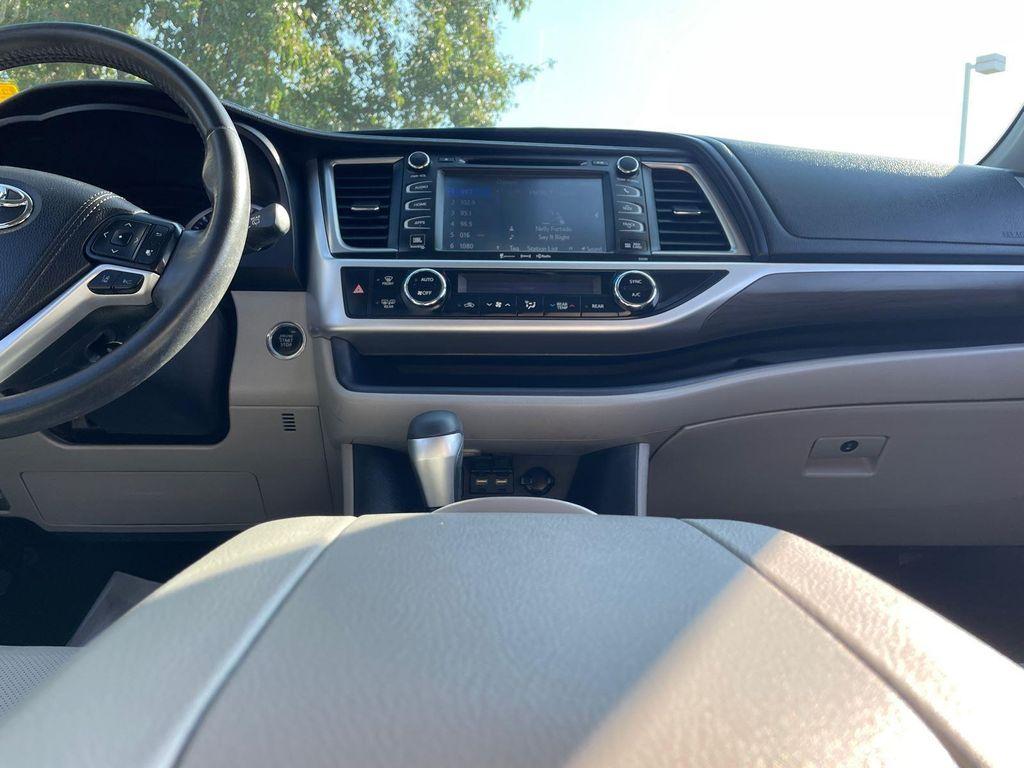 used 2019 Toyota Highlander car, priced at $33,187