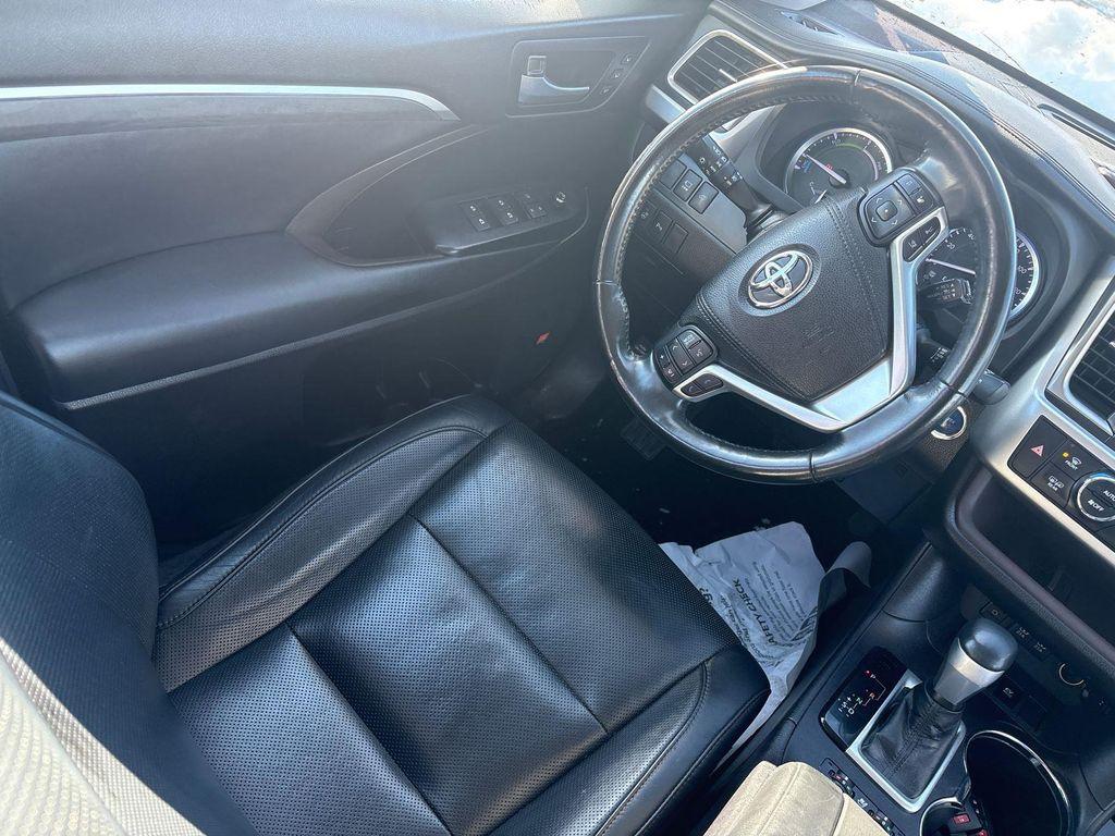 used 2018 Toyota Highlander Hybrid car, priced at $23,915