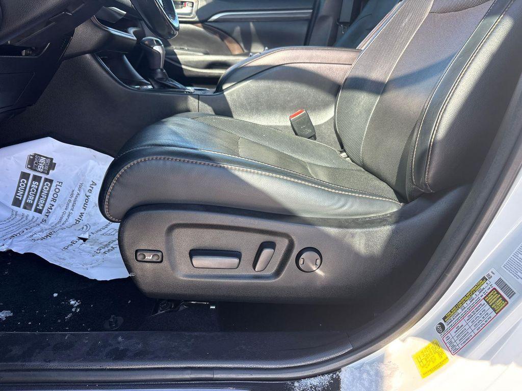 used 2018 Toyota Highlander Hybrid car, priced at $23,915