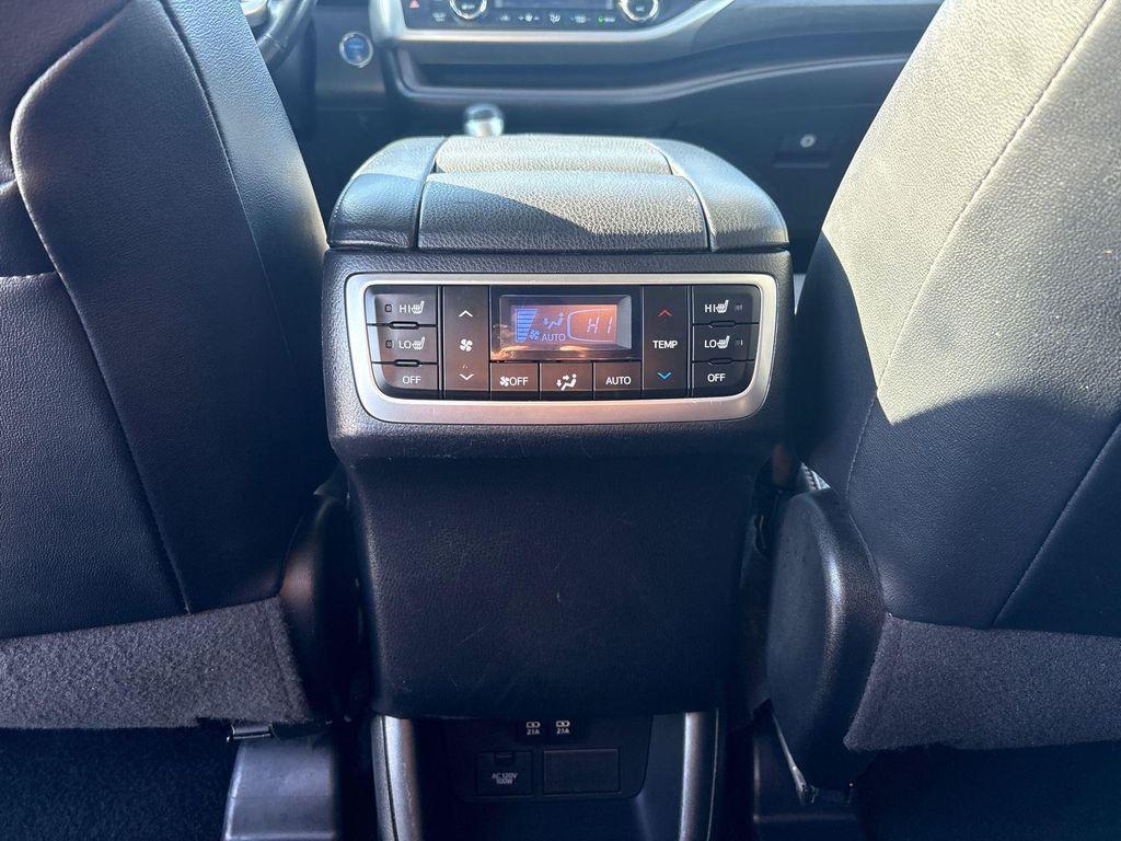used 2018 Toyota Highlander Hybrid car, priced at $23,915