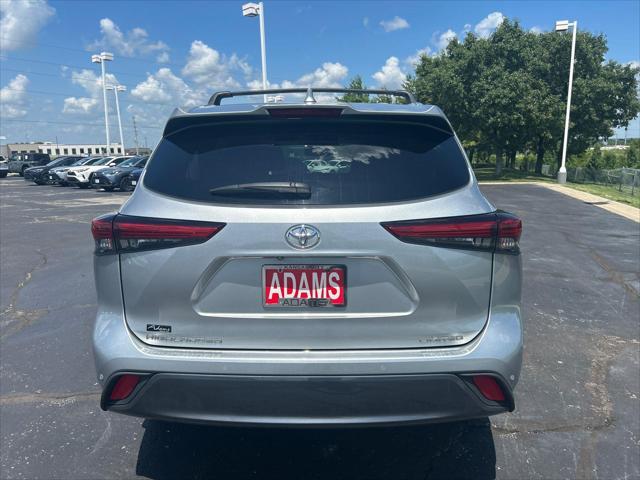 used 2020 Toyota Highlander car, priced at $34,915