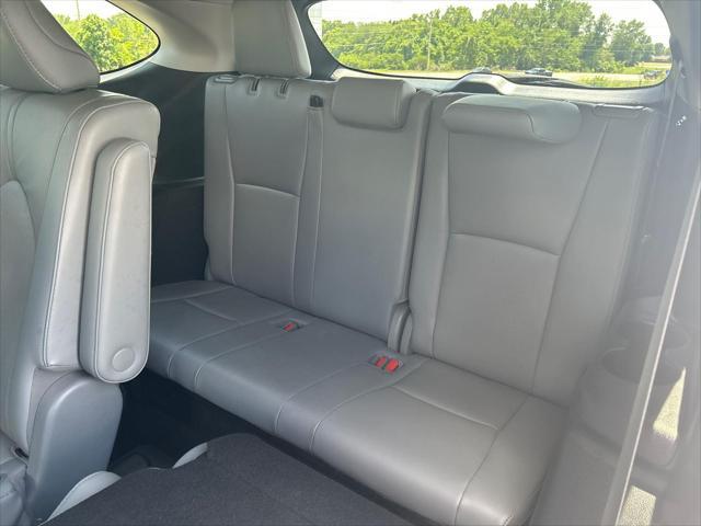 used 2020 Toyota Highlander car, priced at $34,915