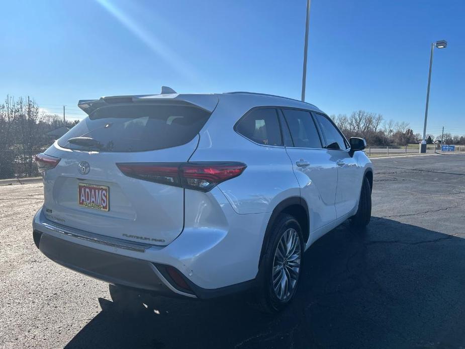 used 2022 Toyota Highlander car, priced at $41,415