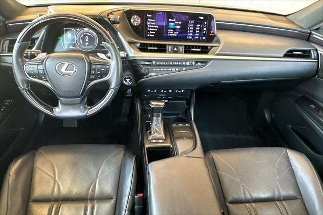 used 2020 Lexus ES 300h car