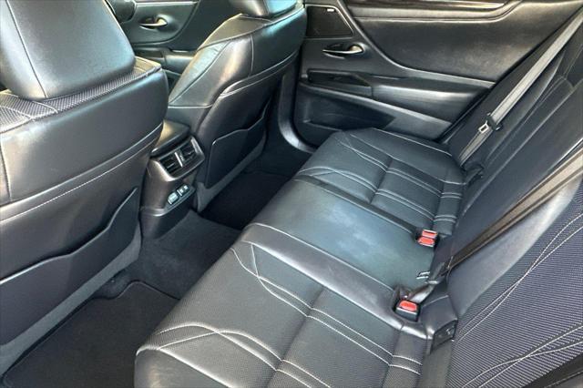 used 2020 Lexus ES 300h car