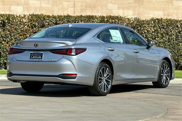 new 2025 Lexus ES 300h car, priced at $50,524