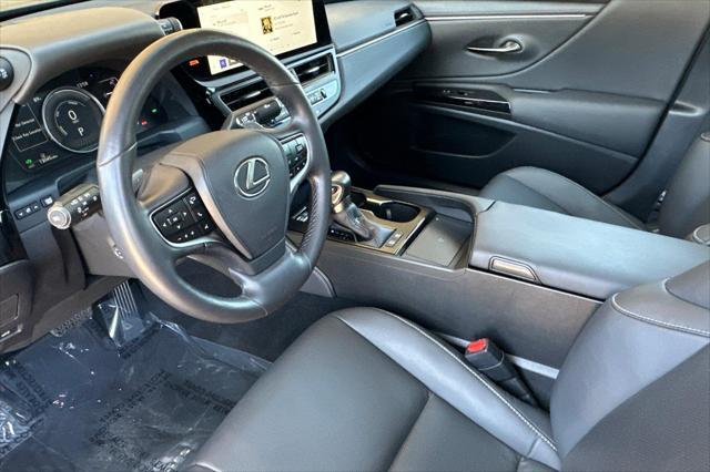 used 2024 Lexus ES 300h car