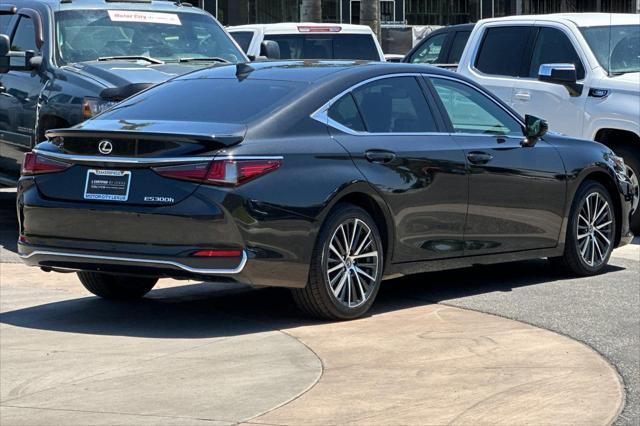 used 2024 Lexus ES 300h car