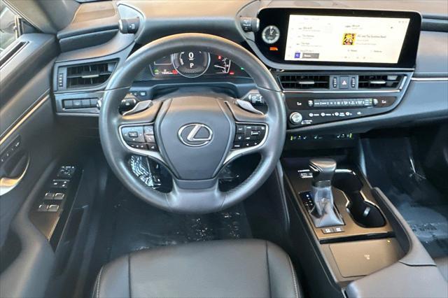 used 2024 Lexus ES 300h car