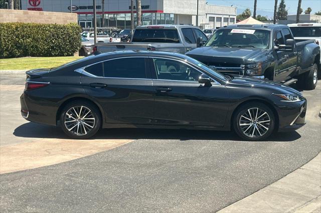 used 2024 Lexus ES 300h car