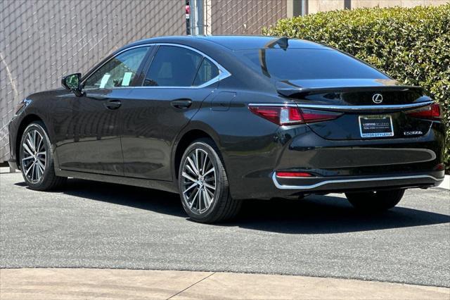 used 2024 Lexus ES 300h car