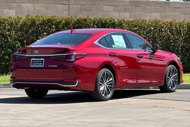 new 2025 Lexus ES 300h car, priced at $48,394