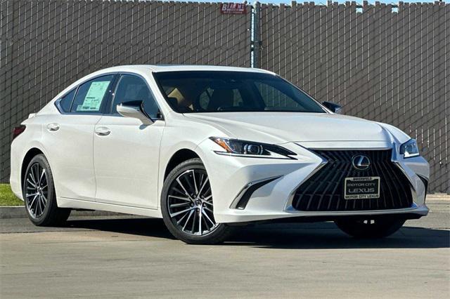 new 2025 Lexus ES 300h car, priced at $48,894