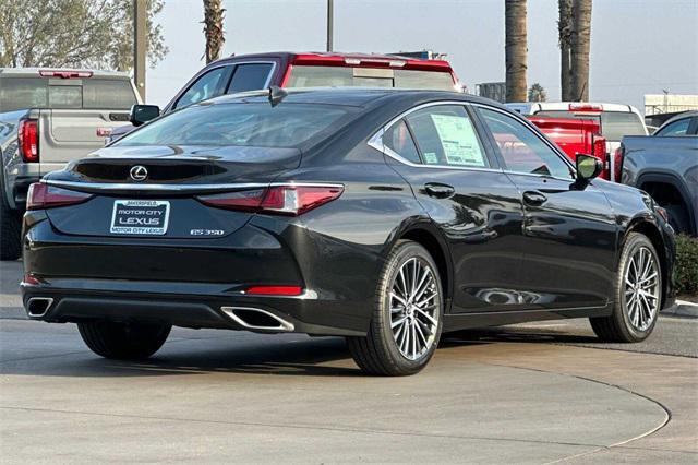 new 2025 Lexus ES 350 car, priced at $47,084