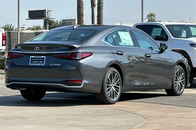 new 2025 Lexus ES 300h car, priced at $48,894