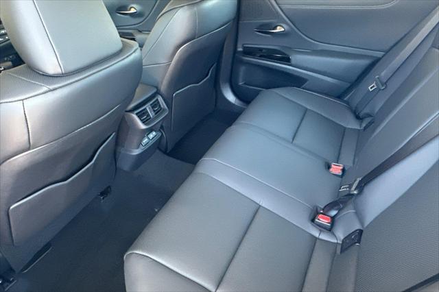 new 2025 Lexus ES 300h car, priced at $49,014