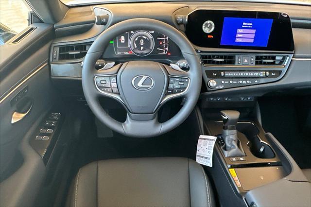 new 2025 Lexus ES 300h car, priced at $49,014