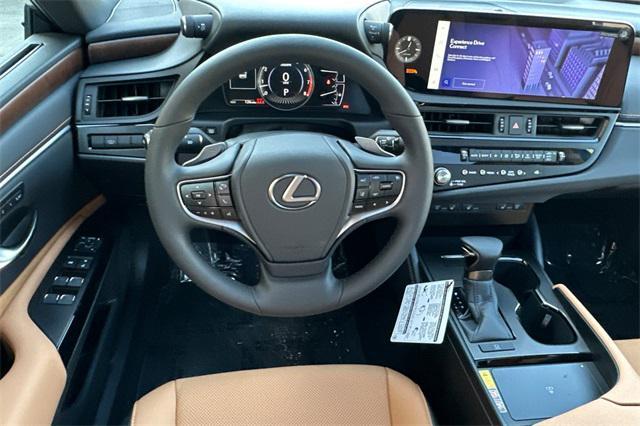 new 2025 Lexus ES 350 car, priced at $49,470