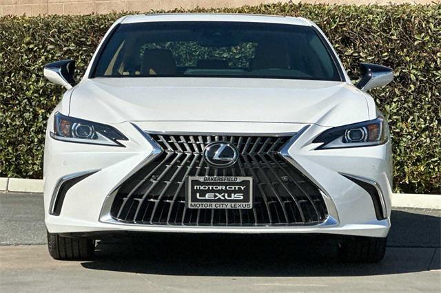 new 2025 Lexus ES 300h car, priced at $48,979