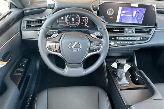 new 2025 Lexus ES 350 car, priced at $44,044