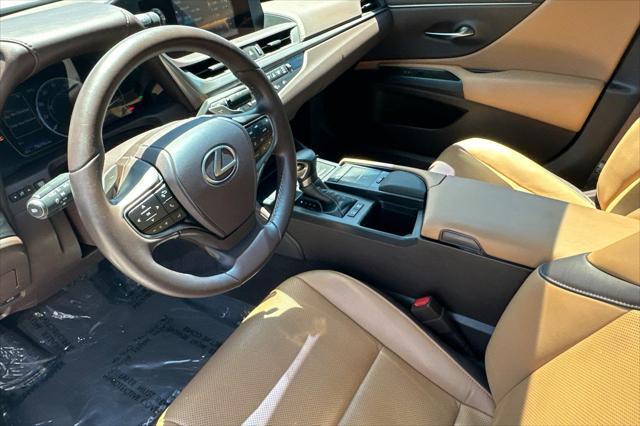 used 2020 Lexus ES 300h car