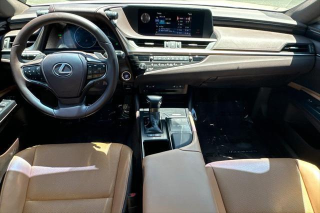 used 2020 Lexus ES 300h car