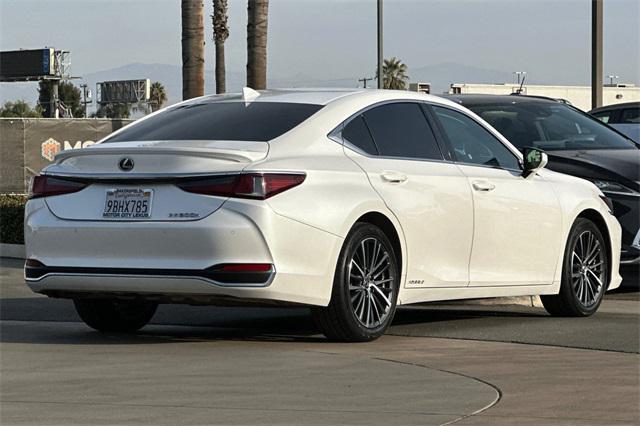 used 2022 Lexus ES 300h car, priced at $37,092