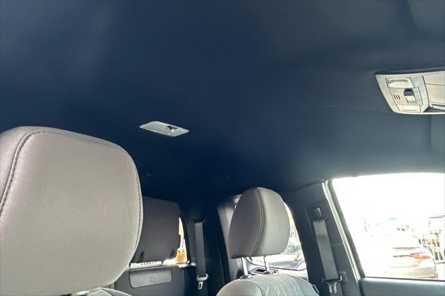 used 2016 Toyota Tacoma car