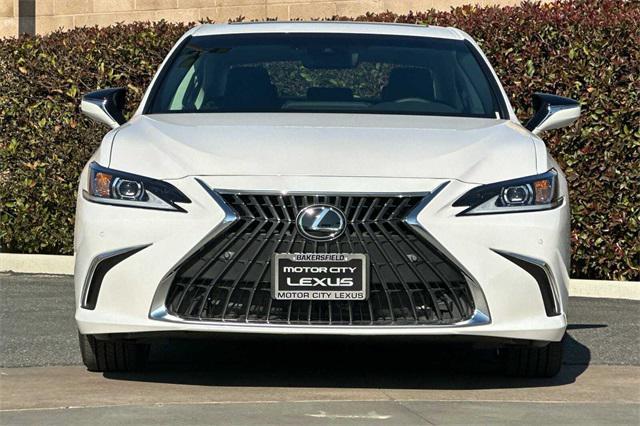 new 2025 Lexus ES 300h car, priced at $48,894