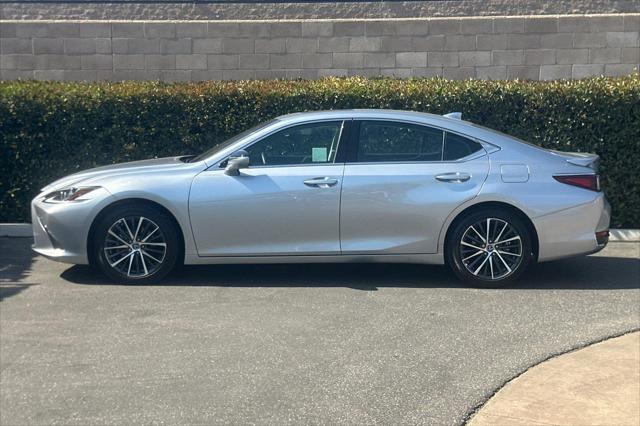 used 2024 Lexus ES 300h car