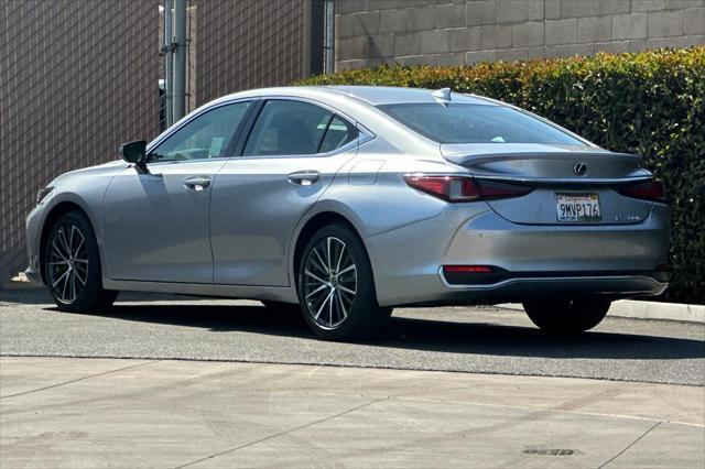used 2024 Lexus ES 300h car