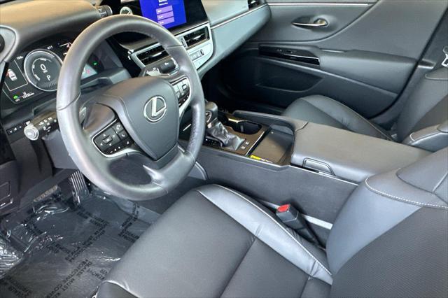 used 2024 Lexus ES 300h car