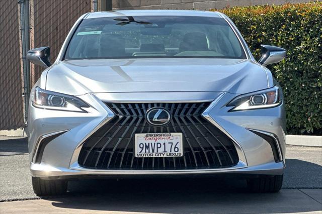 used 2024 Lexus ES 300h car