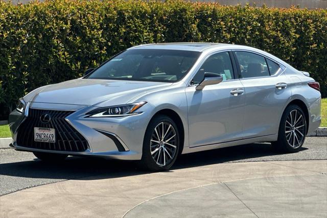 used 2024 Lexus ES 300h car