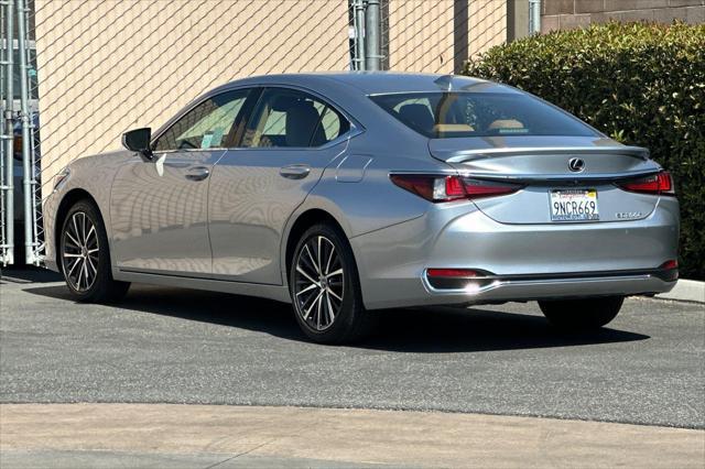 used 2024 Lexus ES 300h car