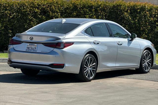 used 2024 Lexus ES 300h car