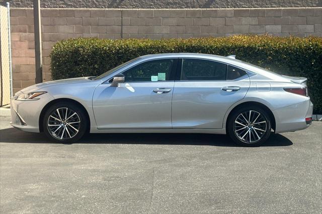 used 2024 Lexus ES 300h car