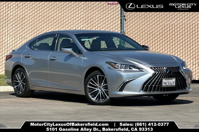 used 2024 Lexus ES 300h car