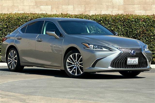 used 2020 Lexus ES 300h car, priced at $35,199