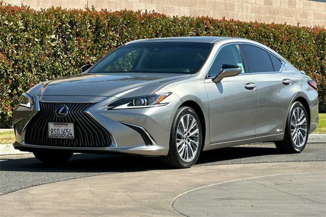 used 2020 Lexus ES 300h car, priced at $35,199