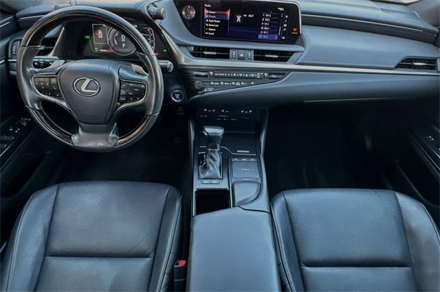 used 2020 Lexus ES 300h car, priced at $35,199