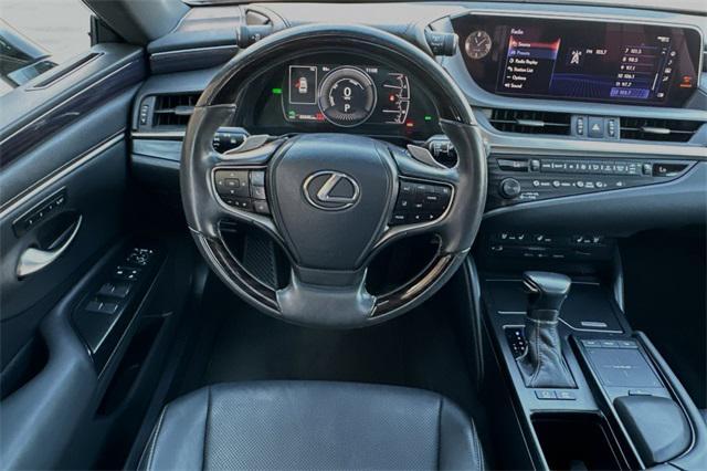 used 2020 Lexus ES 300h car, priced at $35,199