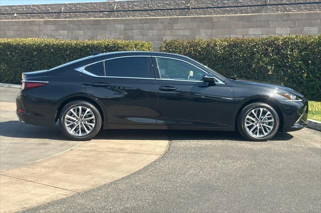 used 2025 Lexus ES 350 car