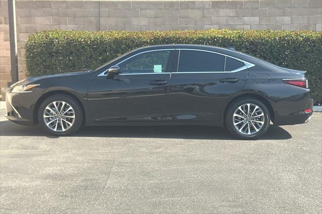 used 2025 Lexus ES 350 car