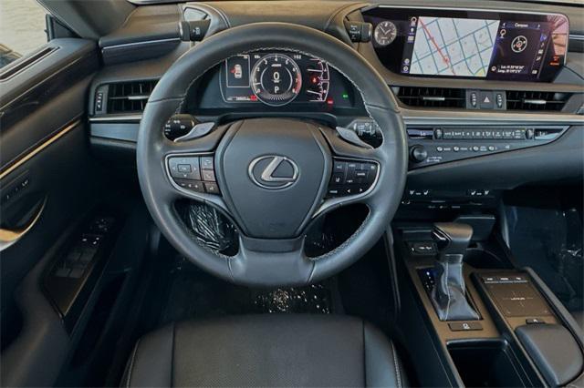 used 2019 Lexus ES 350 car, priced at $35,885